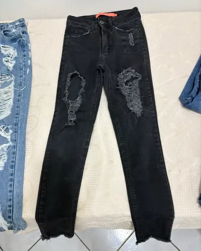 Calça jeans feminina tamanho 36