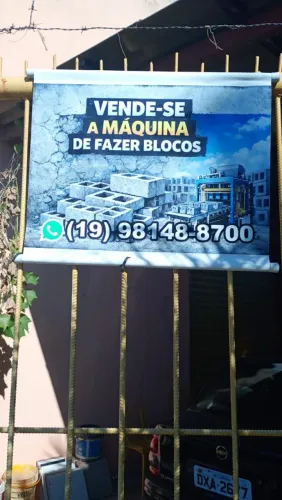 Vende-se máquina de fazer bloco modelo mais antigo 