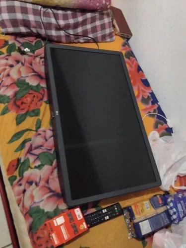 TV LG 32 FULL HD COM MENU E YOUTUBE NETFLIX!!