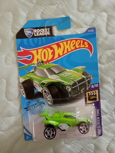 Vendo carrinho Hot Wheels Octane, verde, novo e lacrado.
