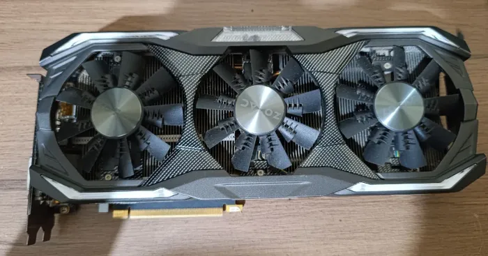 Placa de vídeo GTX 1070ti extreme 