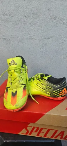 Tênis Futsal Adidas - Tam 40