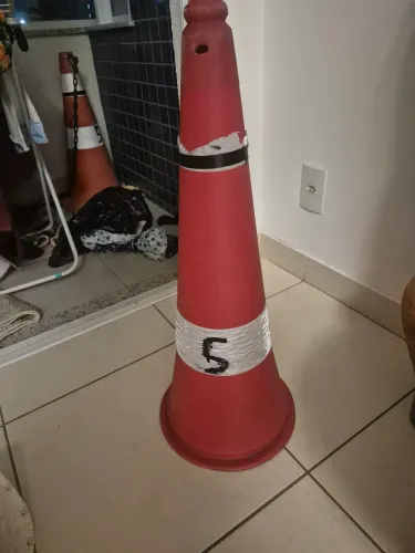 Cone trânsito 
