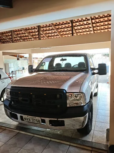 Ford F-250 XLT 3.9 4X2 Diesel TB 2011