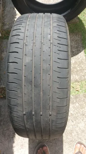 Pneu Dunlop. 225/50/18