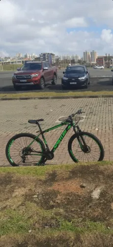 Troco por bicicleta de academia