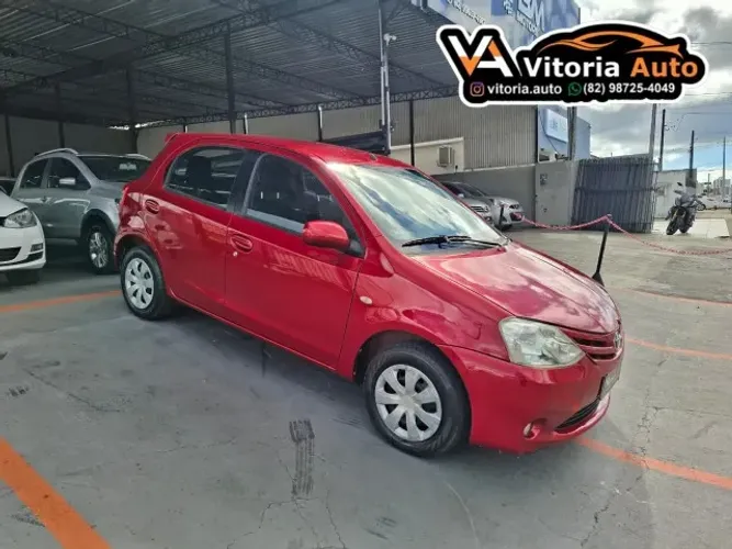 Toyota Etios XS 1.3 Flex 16V 5P Mec. 2013