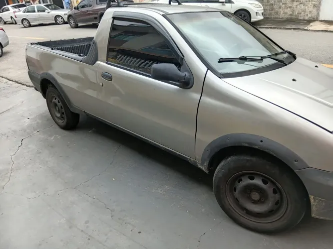 Fiat Strada Working 1.5 MPI 8V CE (álcool) 2000