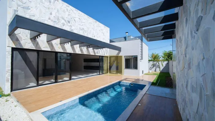 Casa Alto Padrão, 4 Suítes, Piscina em Alphaville Jacuhy