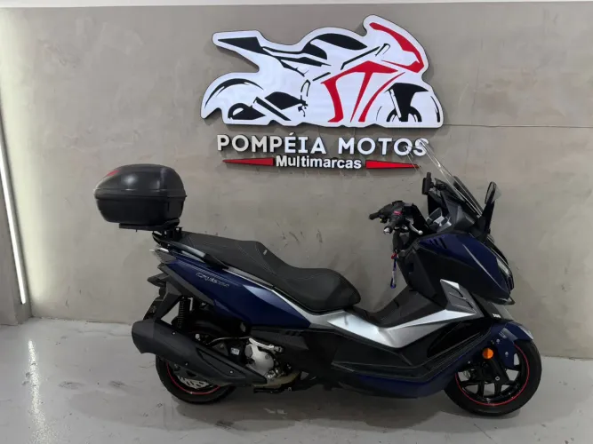 Dafra Cruisym 300