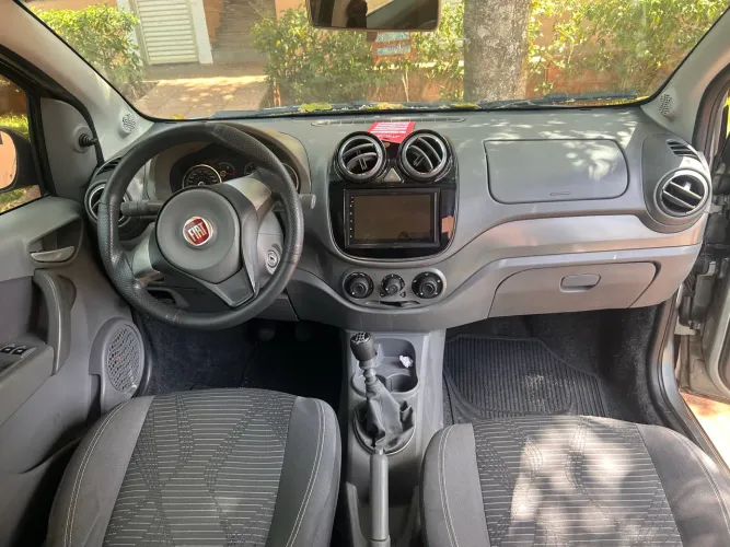 Fiat Palio Attractive 1.0 EVO Fire Flex 8V 5P 2013