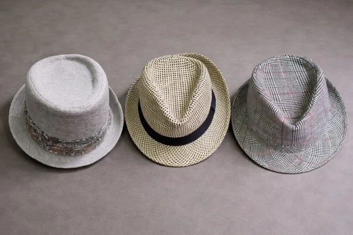 Chapéus em tecido