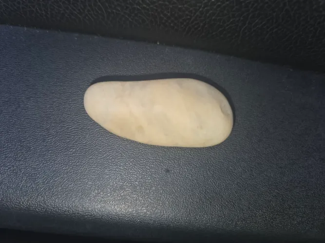 Quartzo branco e polido