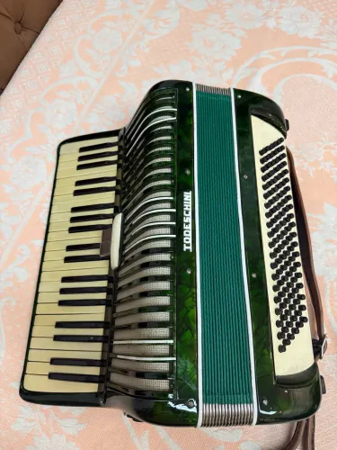 Acordeon/Sanfona Todeschini 120 Baixos Original - Excelente Estado + Capa