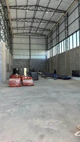 Galpão 524m2 pé direito 12m escritório vestiário para locação dentro de condomínio 24hrs
