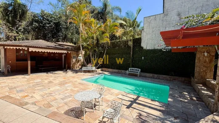 Casa em Condomínio Hills I e II, Arujá: 4 Suítes para venda e locação.