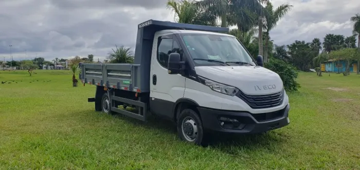 Iveco Daily 45.160 basculante zero Km (6.000 mil km) aros 17.5/reforço feixe de mola