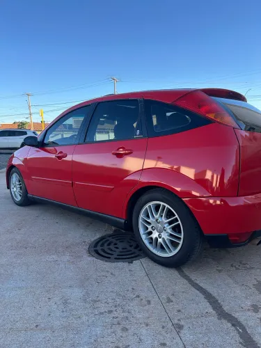 Ford Focus Ghia/ XR 2.0 /ghia 2.0 16V Flex 5P 2001