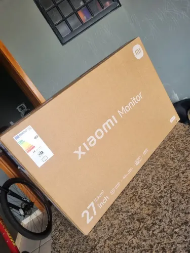 Monitor gamer novo
