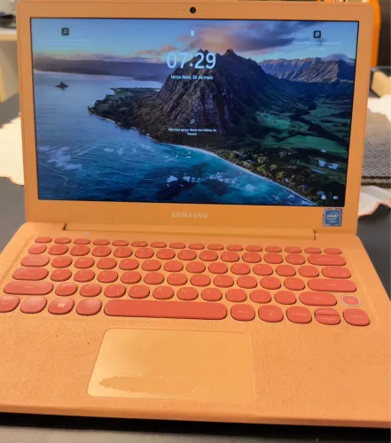 Samsung Flash F30 (NP530XBB)