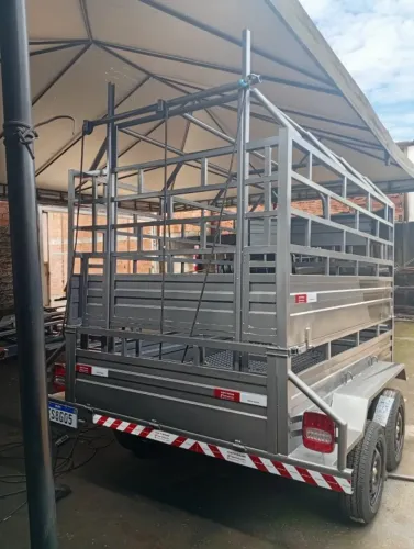 Carretinha boiadeira pra dois animais de grande porte sub grande removível pode usar como