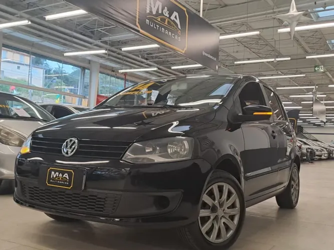 Volkswagen Fox 1.0 MI Total Flex 8V 5P 2014
