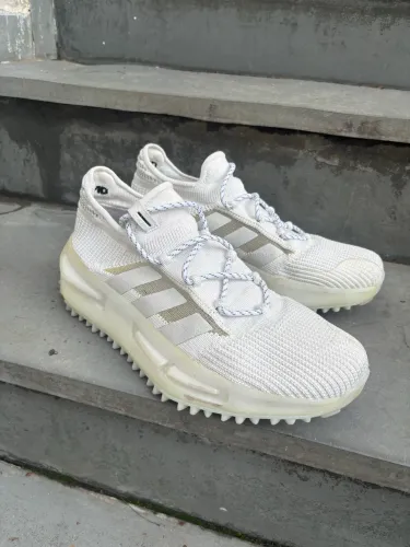 Tênis Adidas NMD n.42