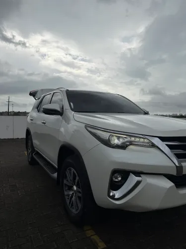 Toyota Hilux SW4 SRX 4X4 2.8 TDI 16V Dies. Aut. 2018
