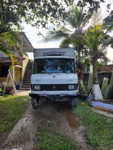 Caminhão mb 608