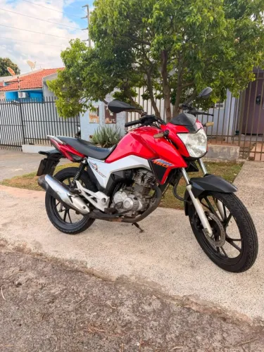 Vendo titan 160 EX 2016 completa