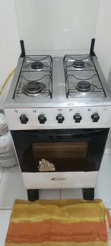 Fogão usado 4 bocas funcionando todas inclusive o forno