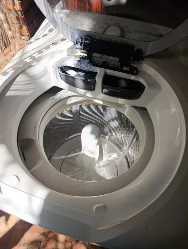 Máquina de lavar roupas 