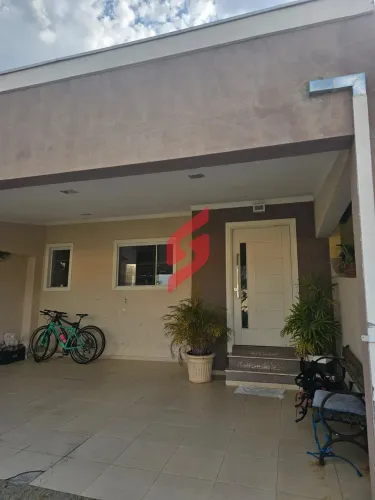 Casa 3 quartos e piscina -Condomínio em Jardim Residencial Martinez - Sorocaba