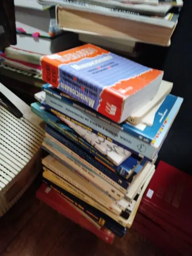 Livros 5 reais cada