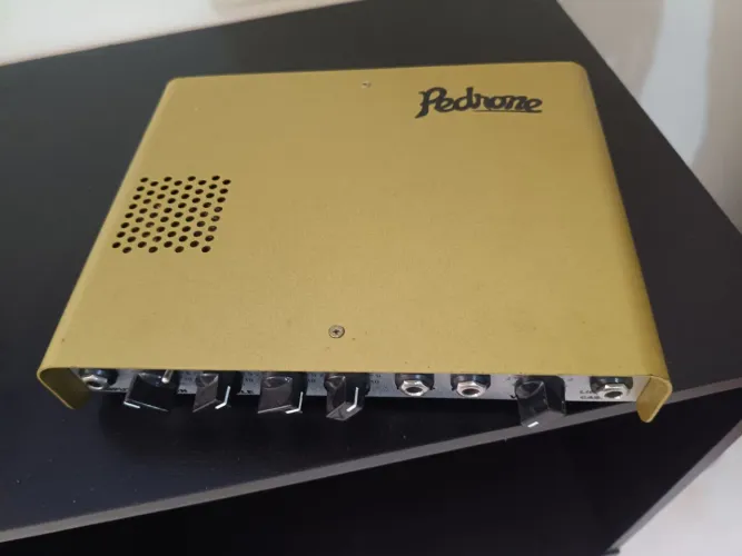 Vendo amplificador Pedrone 80W