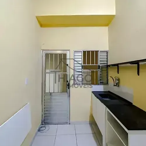 Kitnet para locação na Mooca, com 25m², 1 dormitório, banheiro e no valor do cond. incluso