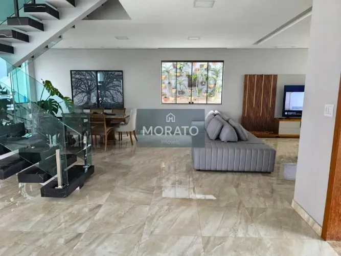 Casa 3 Quartos Sendo 3 Suítes e 3 Vagas no Colonial em Contagem