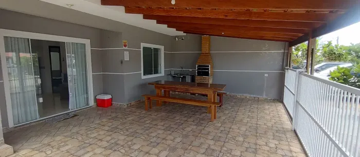 Alugo casa na praia de guaratuba coroados