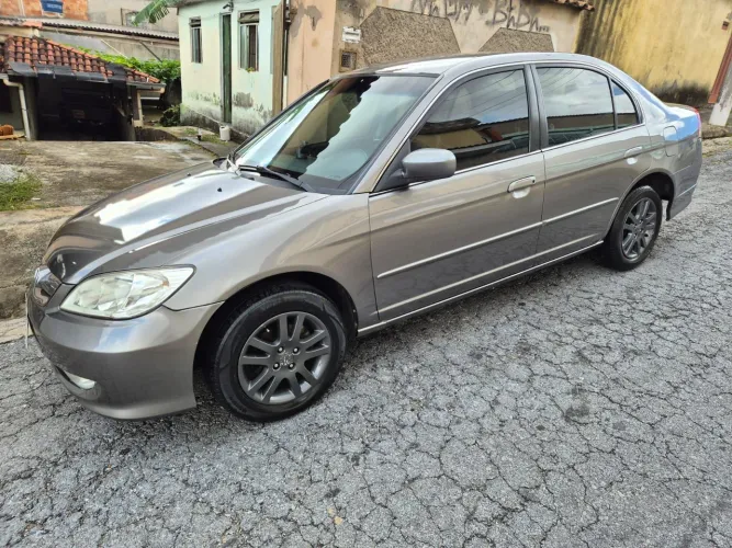 Honda Civic Sedan LXL 1.7 16V 130cv MEC 4P 2006