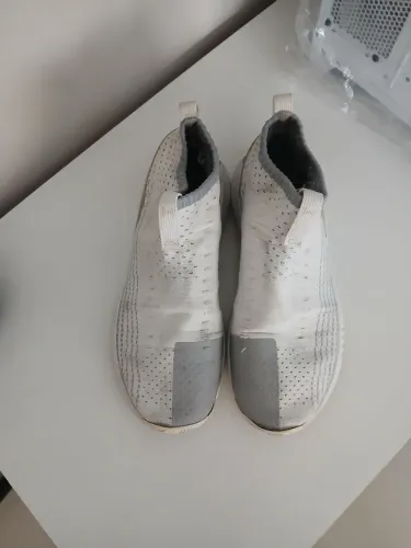 Tenis tamanho 42