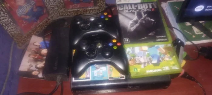 Vendo Xbox 360 super slim desbloqueado