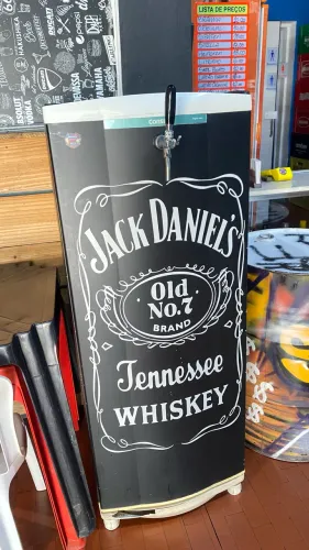 VENDO GELADEIRA JACK DANIELS