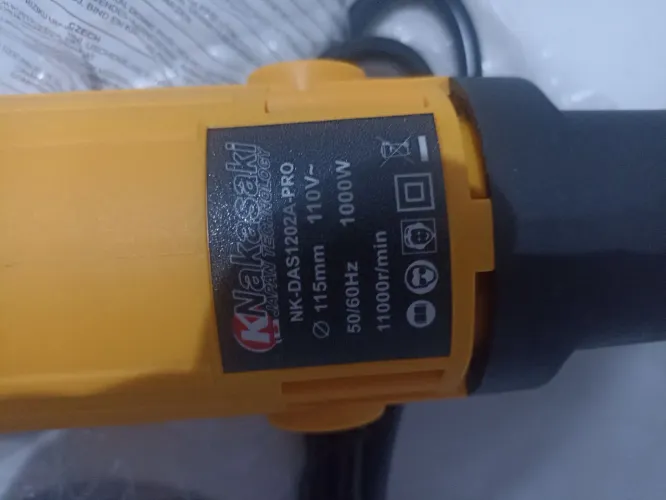 Esmerilhadeira 127 volts