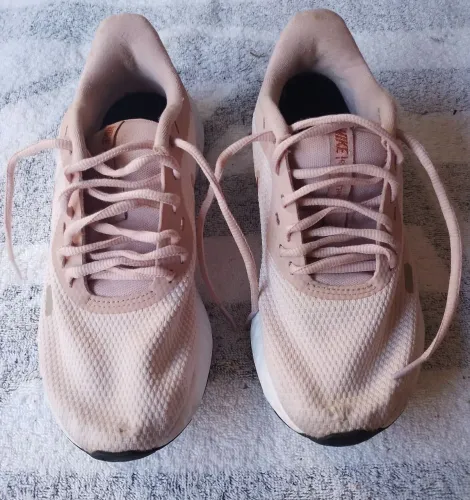 Tênis Nike Revolution 5 feminino tamanho 36 usado em bom estado 