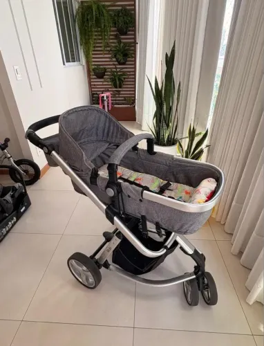 Carrinho + Bebê Conforto + Moisés - Safety First Excelente estado