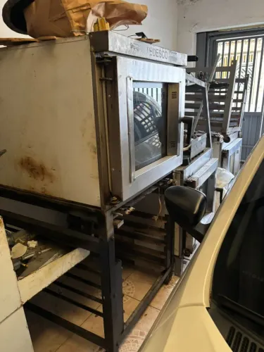 3 Fornos Tedesco - 1 POR 900 ou 3 FORNOS por 1500 - Precisa de manutenção