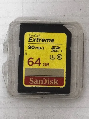 Cartão de memória SD 64gb Sandisk Extreme 90MB/s