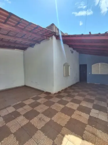 Casa com 3 quartos, Jardim Neves - Rio Verde