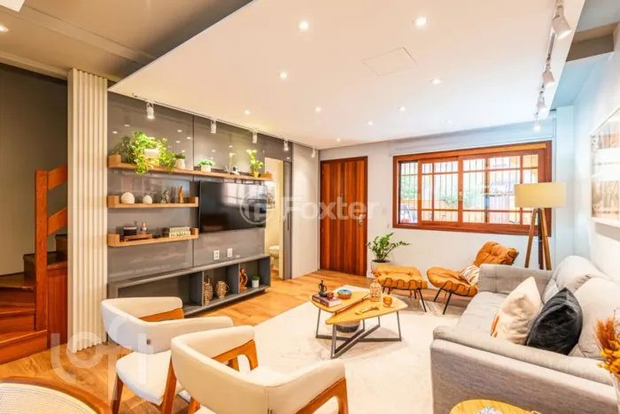 Casa à venda em Tristeza com 154 m², 3 quartos, 1 suíte, 2 vagas