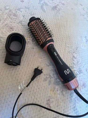 Escova secadora sem marcas de uso